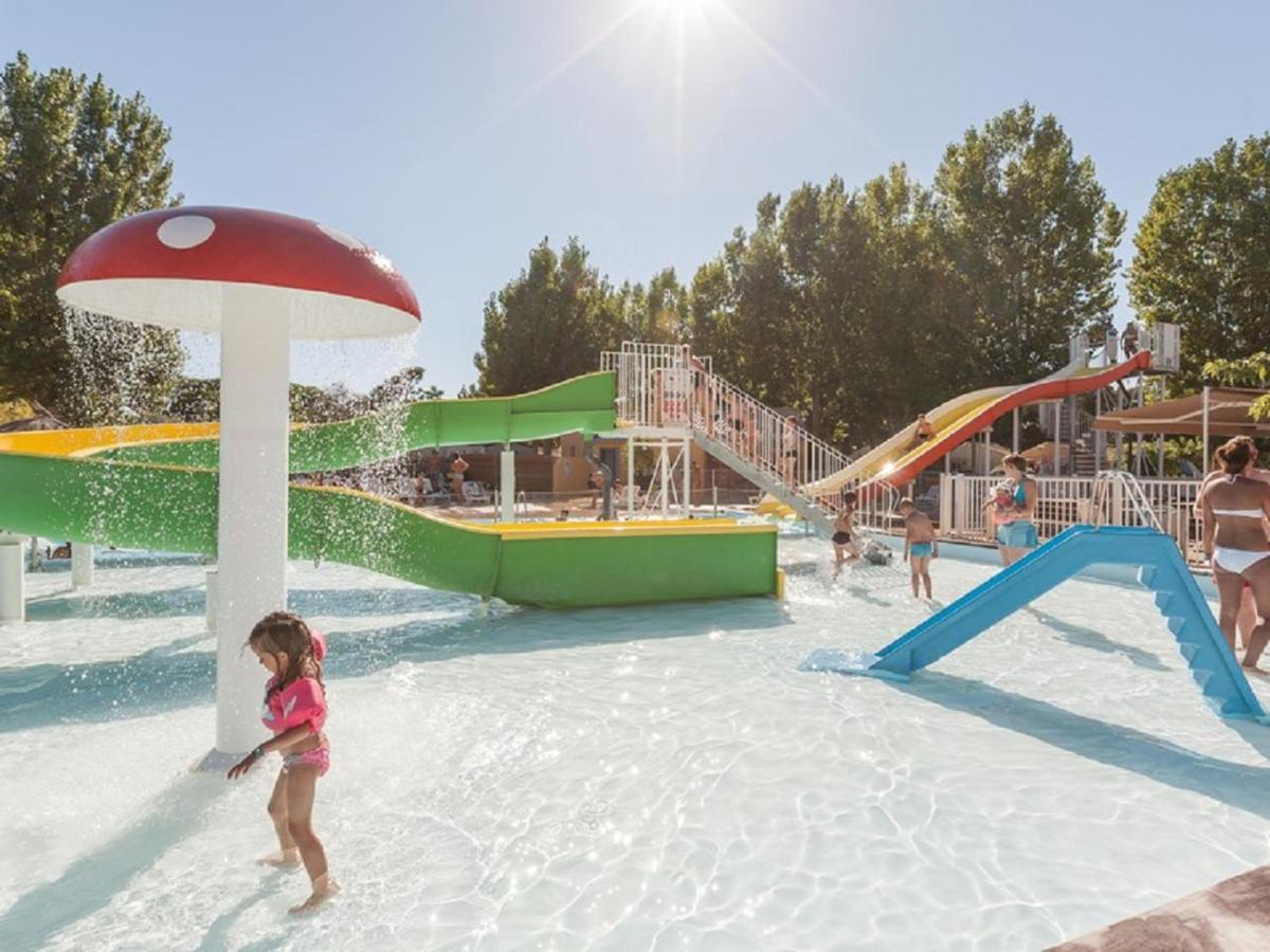 Camping L'Occitan Vias Eksteriør billede